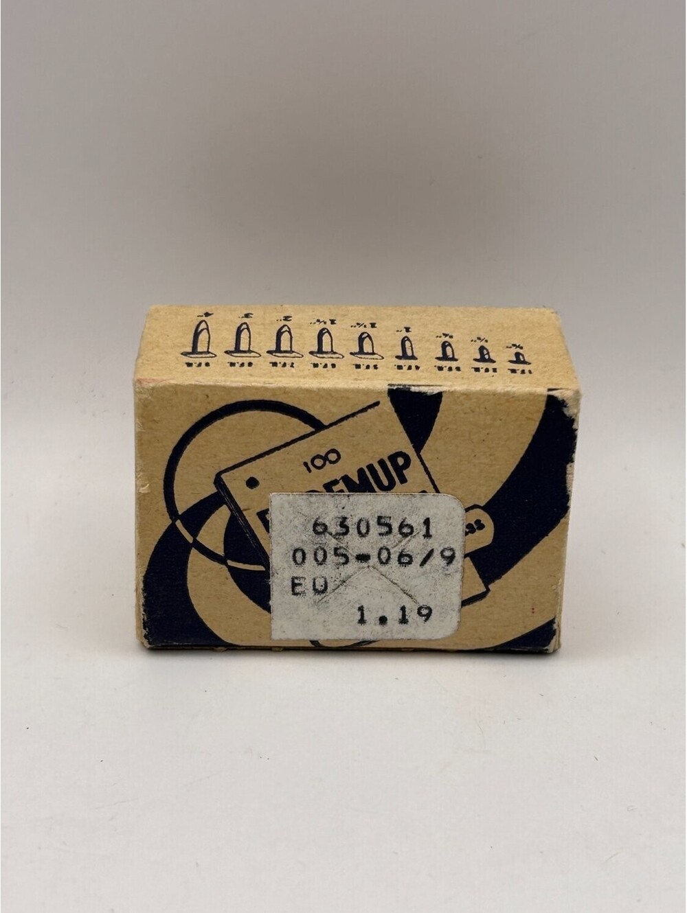 Vintage Bildemup No. 1 R.H. Paper Fasteners 0.95 cm 3/8 Inch 100 Count Box Brads